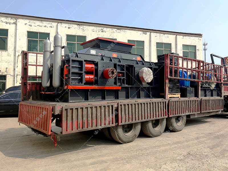 1810液壓對(duì)輥制砂機(jī)一小時(shí)產(chǎn)量多少? 1810液壓對(duì)輥制砂機(jī)一小時(shí)產(chǎn)量多少?