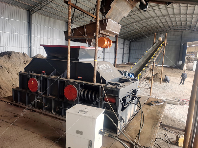 鵝卵石對輥破碎機介紹,為什么選擇金聯機械? 鵝卵石對輥破碎機介紹,為什么選擇金聯機械?