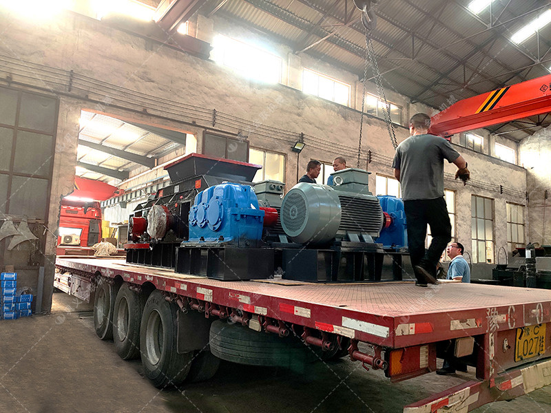 2PG1208型液壓直聯(lián)對輥破碎機(jī)設(shè)備發(fā)貨圖片