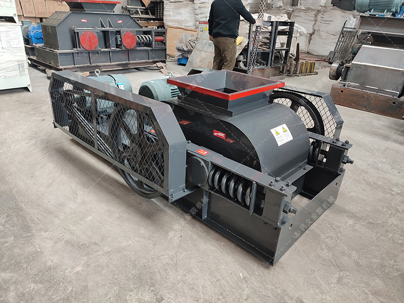 瀝青混合料性能不達(dá)標(biāo)?雙齒輥破碎機(jī)助你提升路面質(zhì)量 瀝青混合料性能不達(dá)標(biāo)?雙齒輥破碎機(jī)助你提升路面質(zhì)量